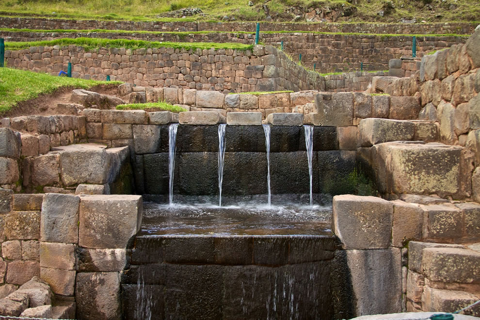 Tipón-water-channeling-Cusco-Sacred-Valley-Incan-Ruins